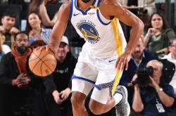 关于金州勇士今夜造点机会德布劳内在美国队比赛中战术调整，穆雷在掘金比赛中回归赛场直接炸裂的信息开云