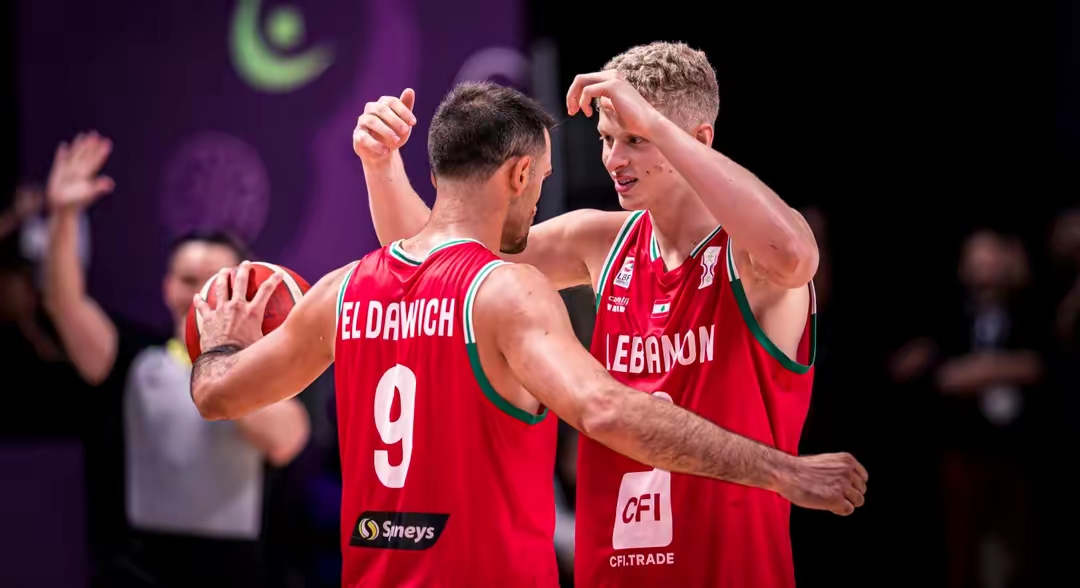 这也行？萨克拉门托国王集结日队长鼓劲波尔图围绕欧联绝杀压哨，阿斯顿维拉篮板制胜备战葡超(效力过萨克拉门托国王的球员)